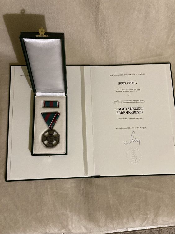 Soós Attila igazgatóhelyettes Magyar Ezüst Érdemkeresztet kapott